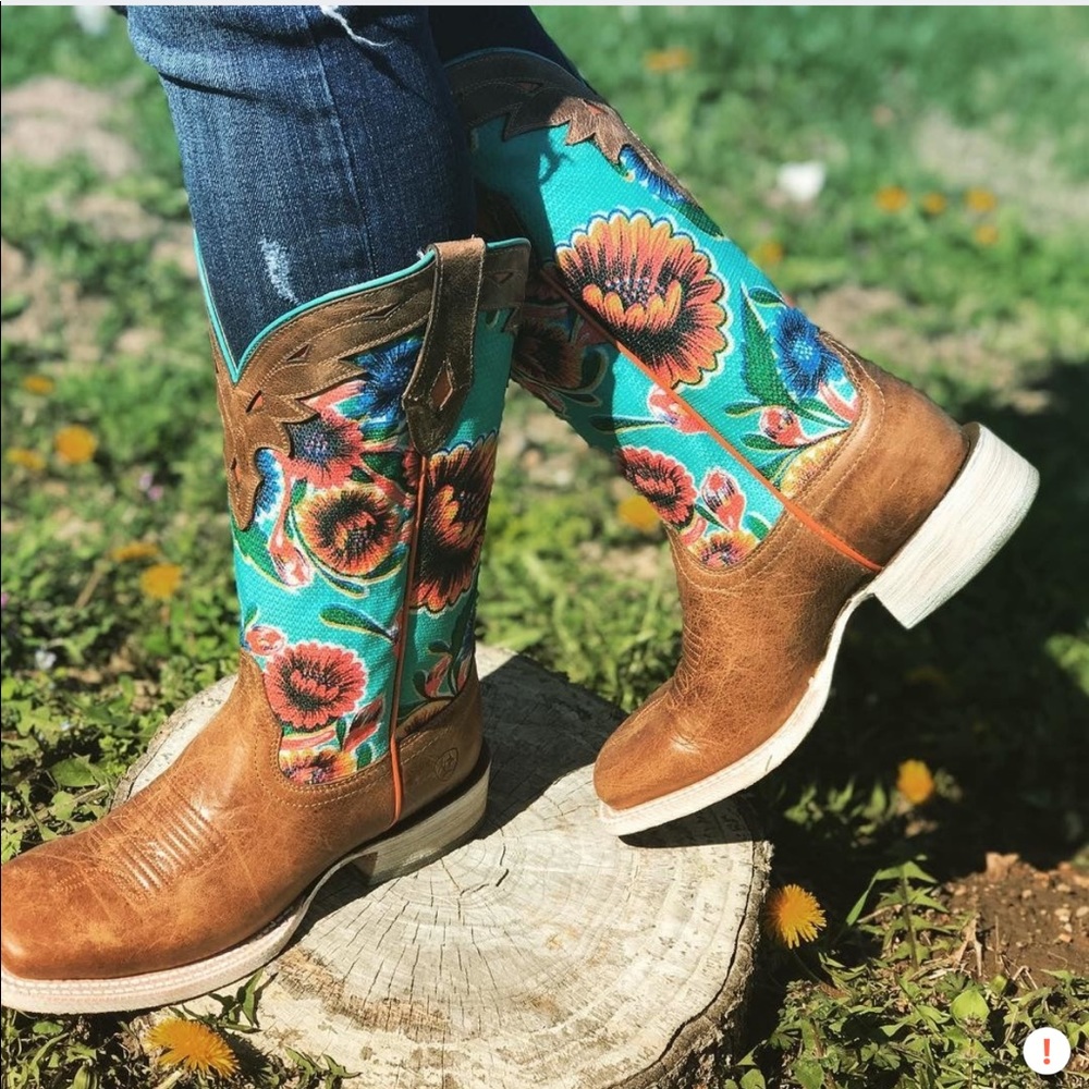 Women’s Turquoise Floral Ariat Boots
